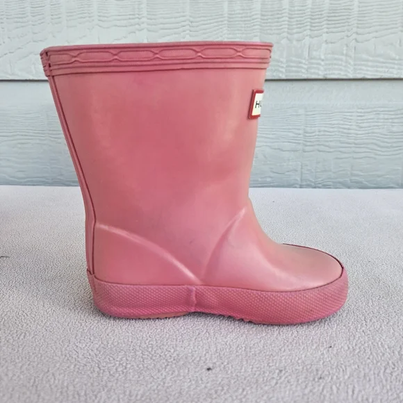 Hunter Wellington Rain Boots Toddler Girl SZ 6 US Pink Waterproof Pull-On - Picture 4 of 10